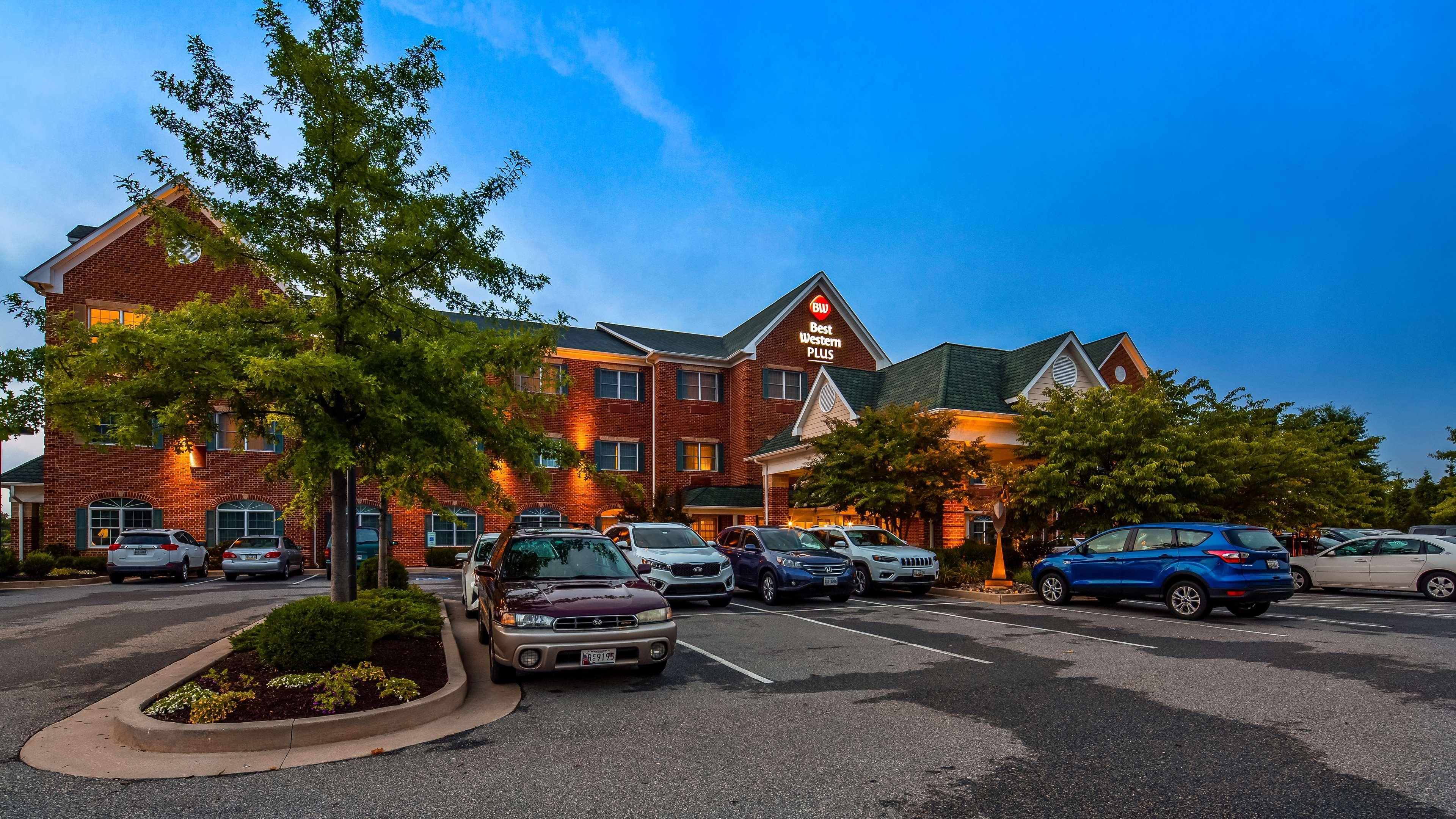 Best Western Plus Easton Inn & Suites Exterior photo